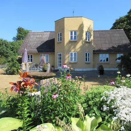 Okker Gokker Garden Hotel Allingåbro Exterior photo
